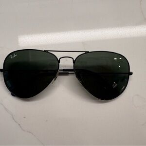 Ray Ban Black Metal Aviator Sunglasses